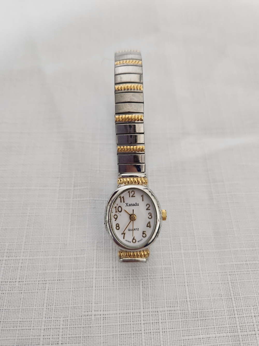 Xanadu Vintage Two-Tone Women’s Stretch Watch — White Dial